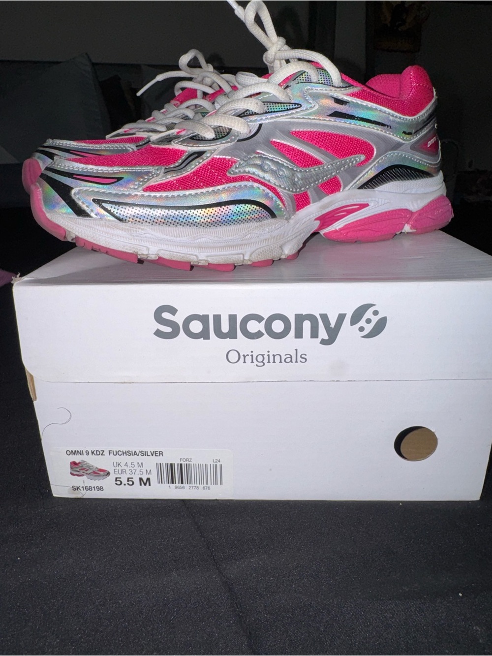 Saucony Women's Fuchsia and Silver Iridescent Athletic Sneakers